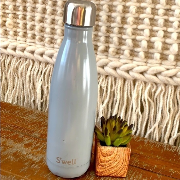 Swell water bottle - Picture 1 of 7